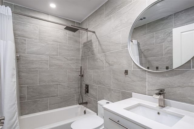 208 CAPE HARBOUR LOOP 101, Bradenton, FL 34212