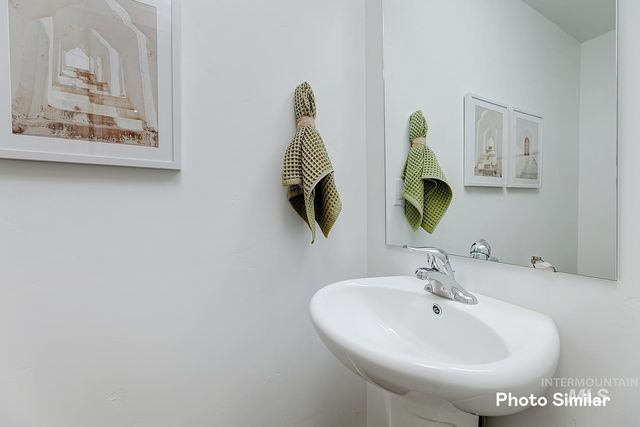 3061 N Kankakee Way, Kuna, ID 83634