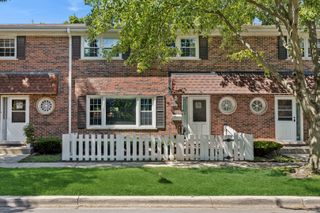1120 Superior Street, Oak Park, IL 60302