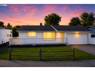 4942 Ne OAK PARK Dr, Salem, OR 97305