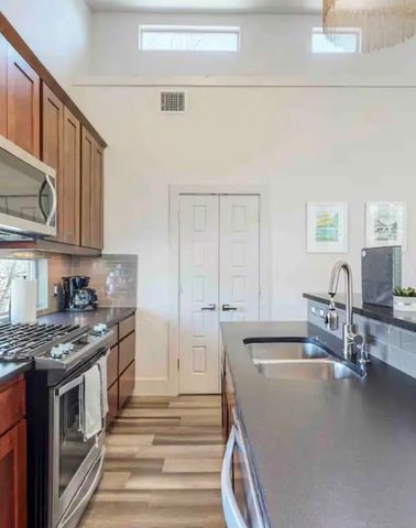 2307 E 2nd ST A, Austin, TX 78702