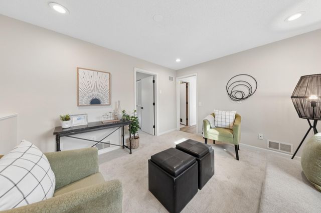 6616 Harlan Drive, Eden Prairie, MN 55346