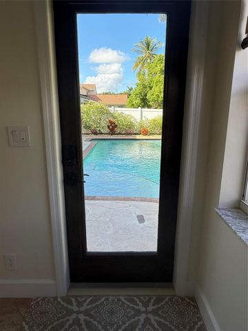 5532 Descartes Cir, Boynton Beach, FL 33472