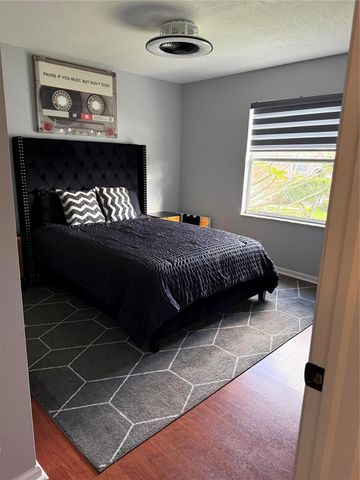 5532 Descartes Cir, Boynton Beach, FL 33472