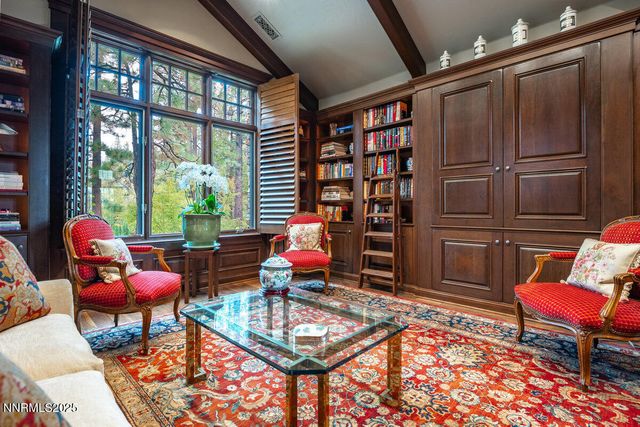 6025 Lake Geneva, Reno, NV 89511