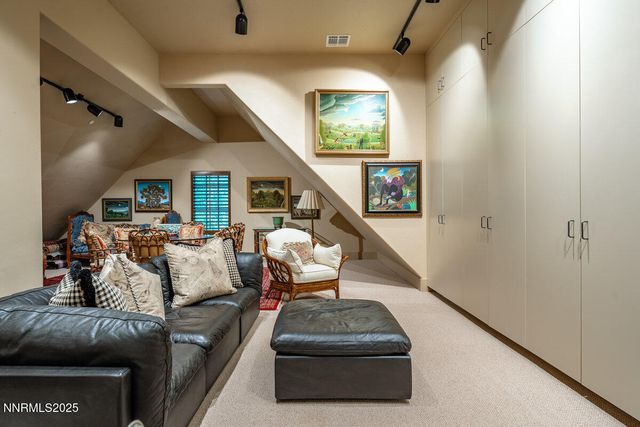 6025 Lake Geneva, Reno, NV 89511