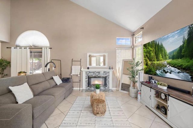 39701 Kilkare Circle, Murrieta, CA 92562