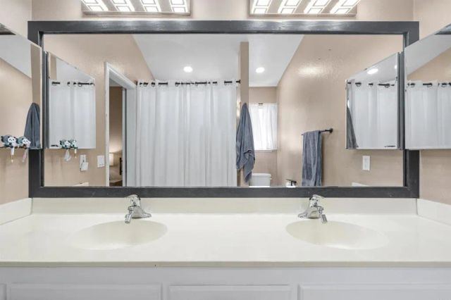 39701 Kilkare Circle, Murrieta, CA 92562