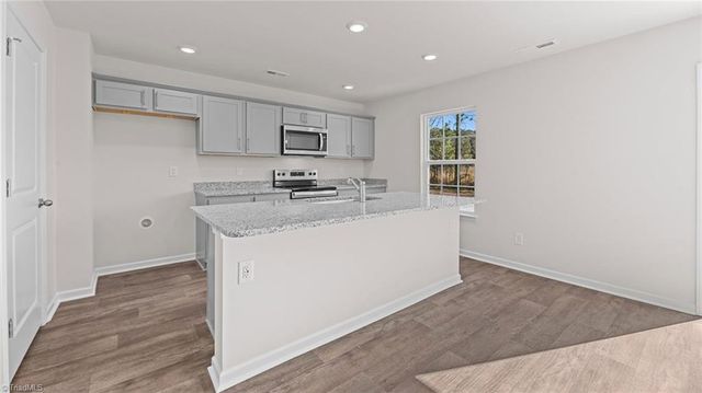 4751 Mount Hope Drive, Winston-salem, NC 27107