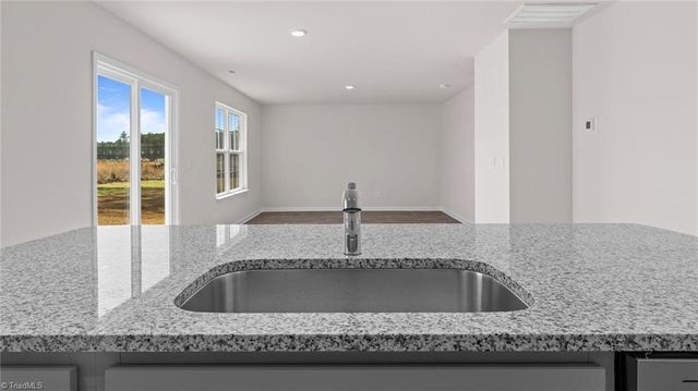 4751 Mount Hope Drive, Winston-salem, NC 27107