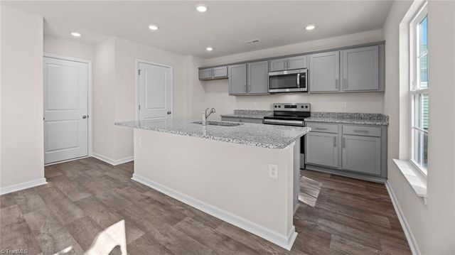 4751 Mount Hope Drive, Winston-salem, NC 27107