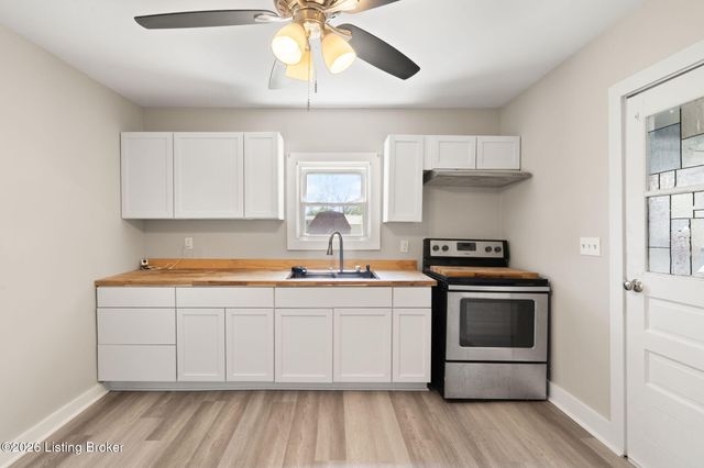 7208 Helen Ave, Louisville, KY 40258