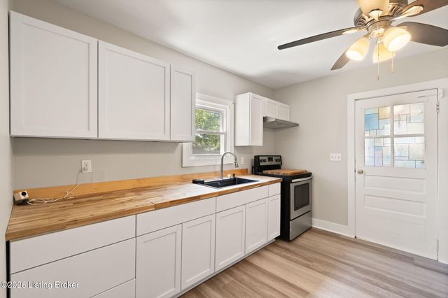 7208 Helen Ave, Louisville, KY 40258