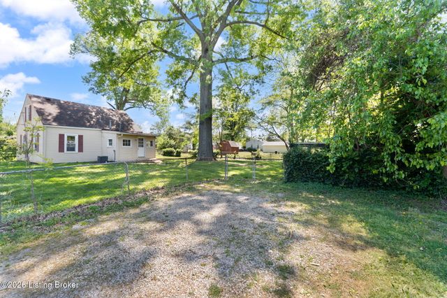 7208 Helen Ave, Louisville, KY 40258