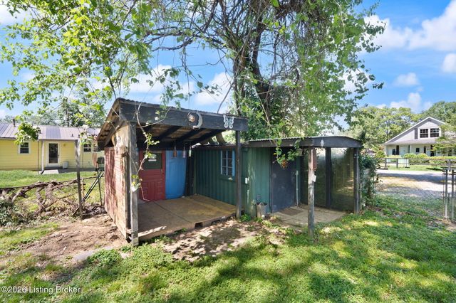 7208 Helen Ave, Louisville, KY 40258