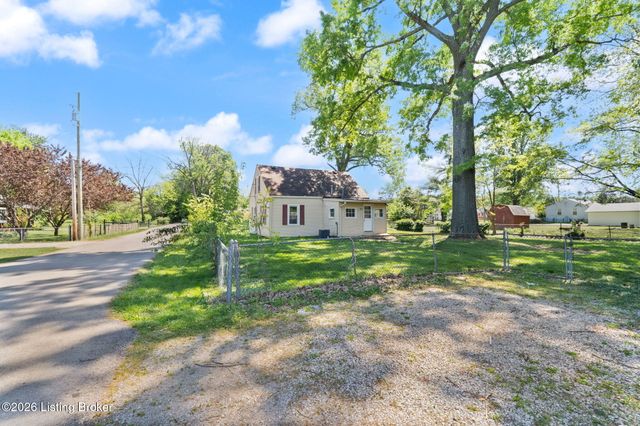 7208 Helen Ave, Louisville, KY 40258