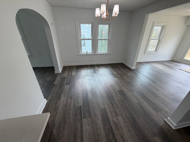 5273 Keyes Drive, Kalamazoo, MI 49004