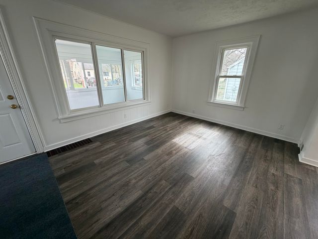 5273 Keyes Drive, Kalamazoo, MI 49004