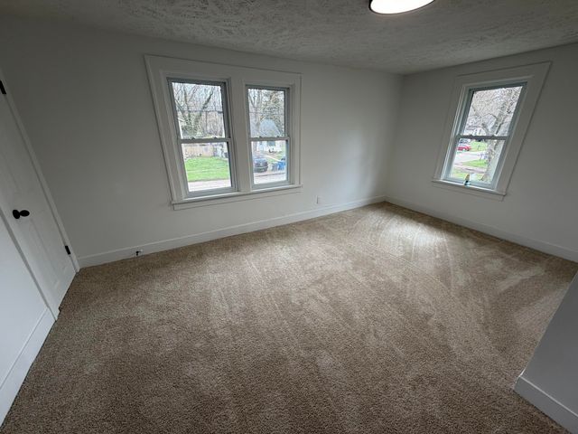 5273 Keyes Drive, Kalamazoo, MI 49004