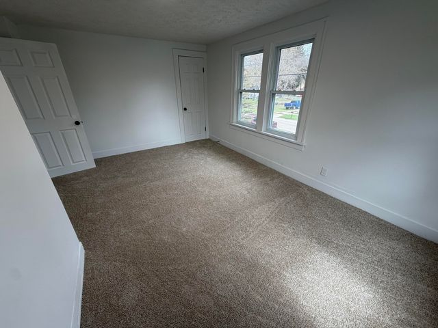 5273 Keyes Drive, Kalamazoo, MI 49004