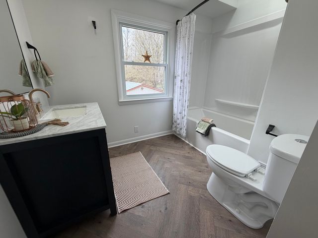 5273 Keyes Drive, Kalamazoo, MI 49004