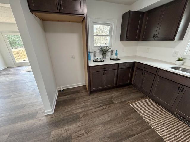 5273 Keyes Drive, Kalamazoo, MI 49004