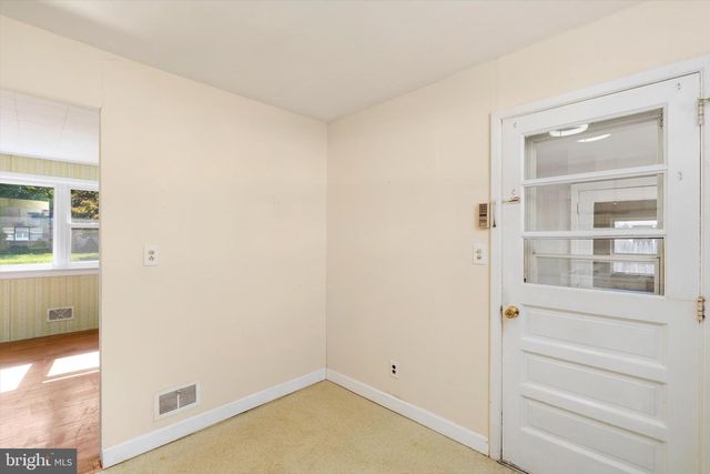 16 SUNSET BLVD, Trenton, NJ 08690