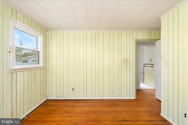 16 SUNSET BLVD, Trenton, NJ 08690