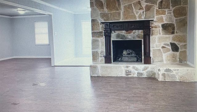 236 Hallbrook Drive, Fort Worth, TX 76134