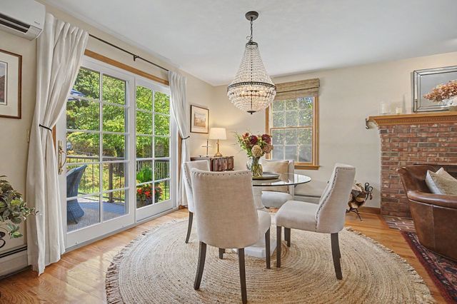 56 North St, Hatfield, MA 01038