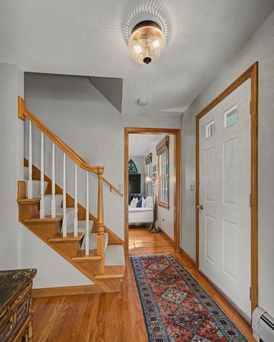 56 North St, Hatfield, MA 01038