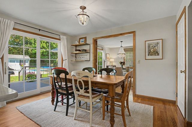 56 North St, Hatfield, MA 01038