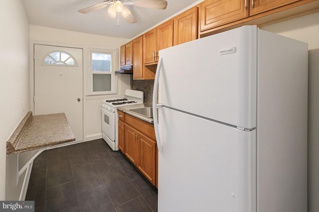 3733 RAVENWOOD AVE, Baltimore, MD 21213