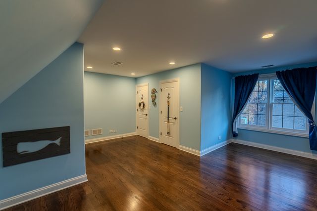 863 Bittersweet Drive, Northbrook, IL 60062