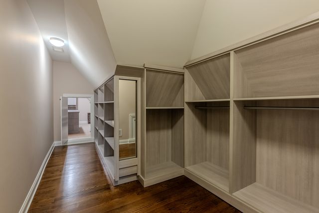 863 Bittersweet Drive, Northbrook, IL 60062