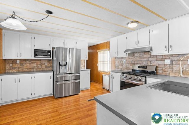 35 Linda Drive, Lehigh Twp, PA 18088