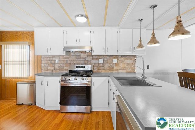 35 Linda Drive, Lehigh Twp, PA 18088