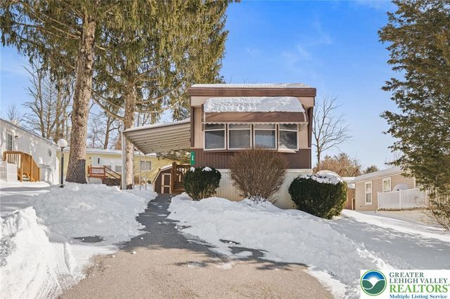 35 Linda Drive, Lehigh Twp, PA 18088