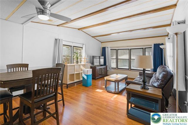 35 Linda Drive, Lehigh Twp, PA 18088