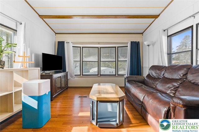 35 Linda Drive, Lehigh Twp, PA 18088