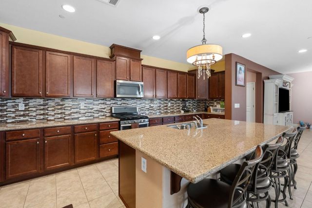 6001 Opera Way, Roseville, CA 95747