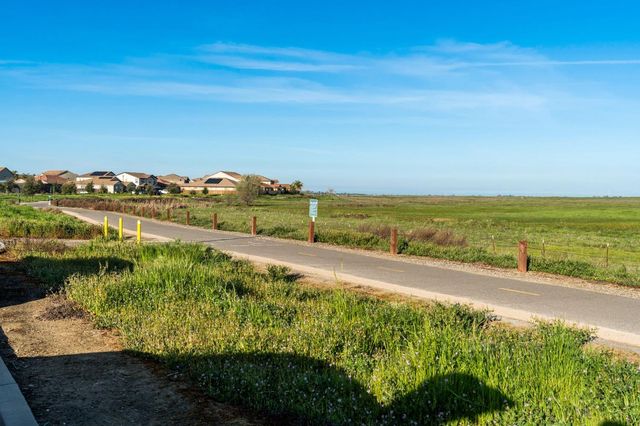 6001 Opera Way, Roseville, CA 95747