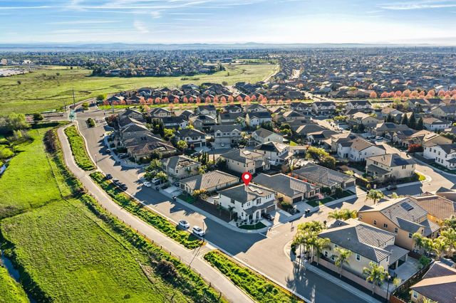 6001 Opera Way, Roseville, CA 95747