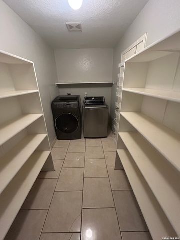 14606 Mountainside, San Antonio, TX 78233