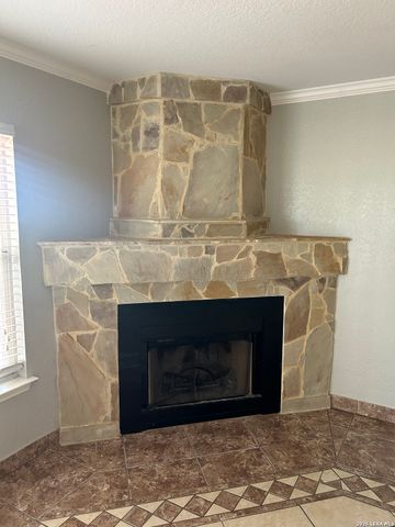 14606 Mountainside, San Antonio, TX 78233