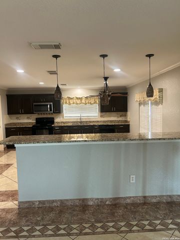14606 Mountainside, San Antonio, TX 78233