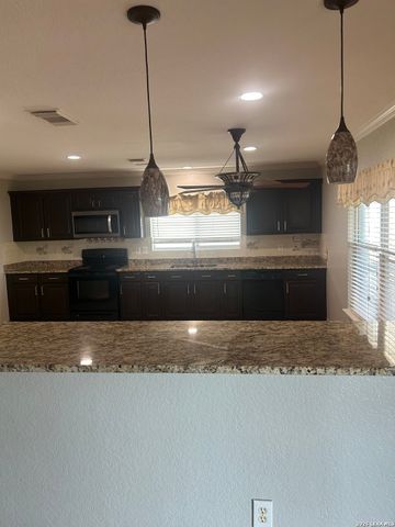 14606 Mountainside, San Antonio, TX 78233