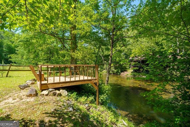 145 Rocky Top Road, Blue Ridge, GA 30513