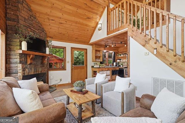 145 Rocky Top Road, Blue Ridge, GA 30513