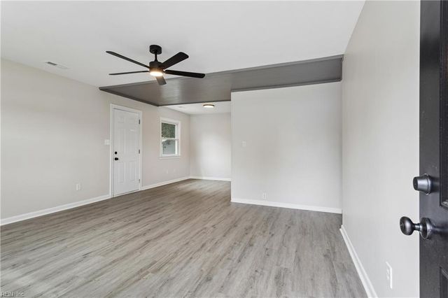 1011 76th ST, Newport News, VA 23605